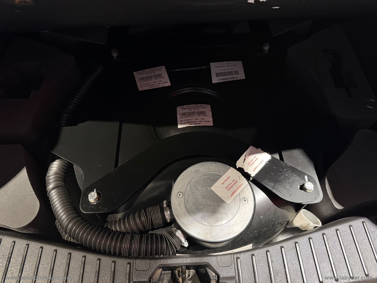 C-Max 1.6 120 CV GPL Titanium - immagine 17