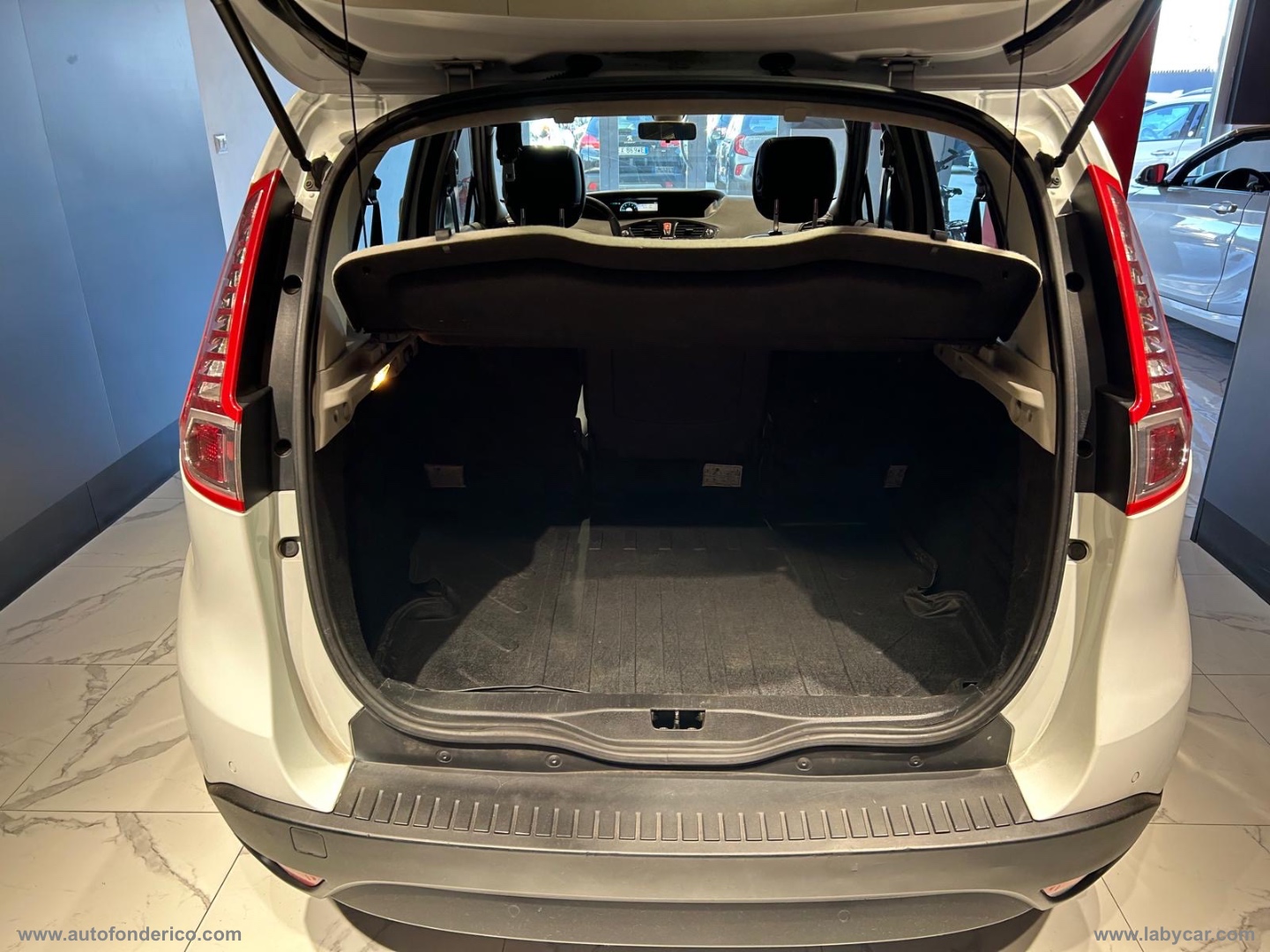 Scénic X-Mod 1.5 dCi 110 CV Luxe - immagine 17