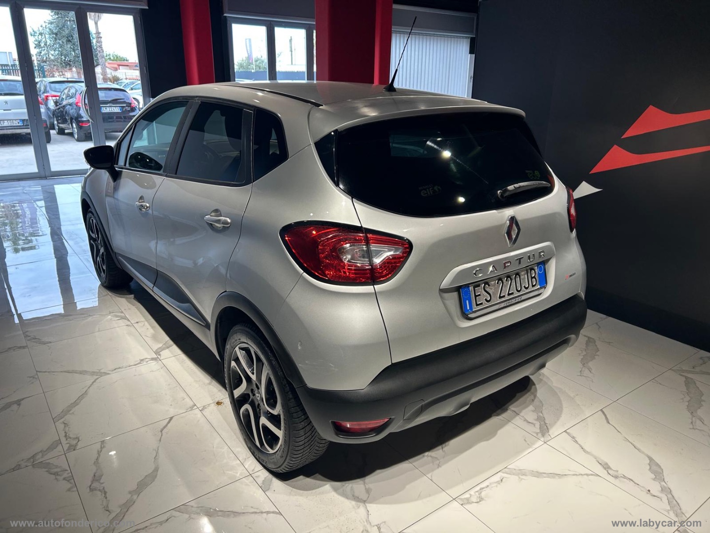 Captur 1.5 dCi 8V 90 CV S&S Ener. R-Link - immagine 17