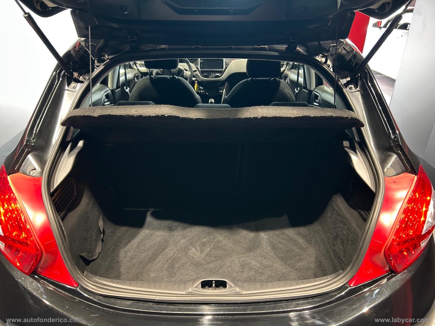 208 1.4 HDi 68 CV 5p. Allure - immagine 17