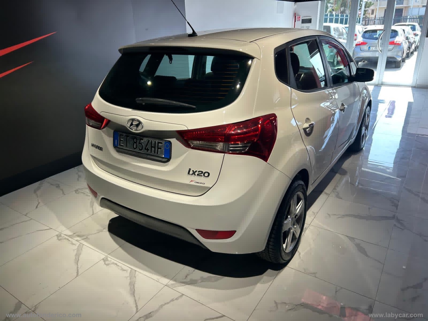 ix20 1.4 CRDI 90 CV Style - immagine 17