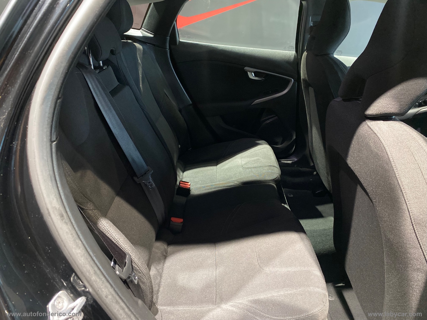 V40 Cross Country D2 1.6 Kinetic - immagine 17