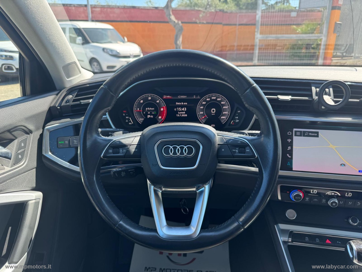 Q3 S-LINE 2.0 TDI 150CV S TRONIC AUTOMATICA - immagine 17