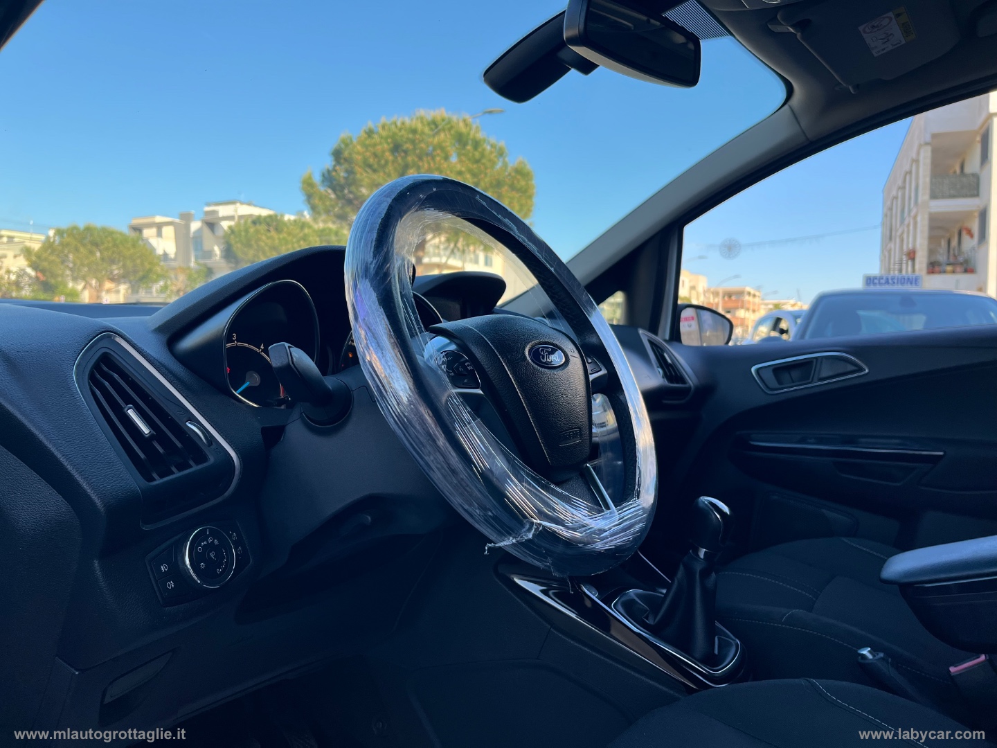 B-Max 1.5 TDCi 75 CV Titanium X - immagine 17