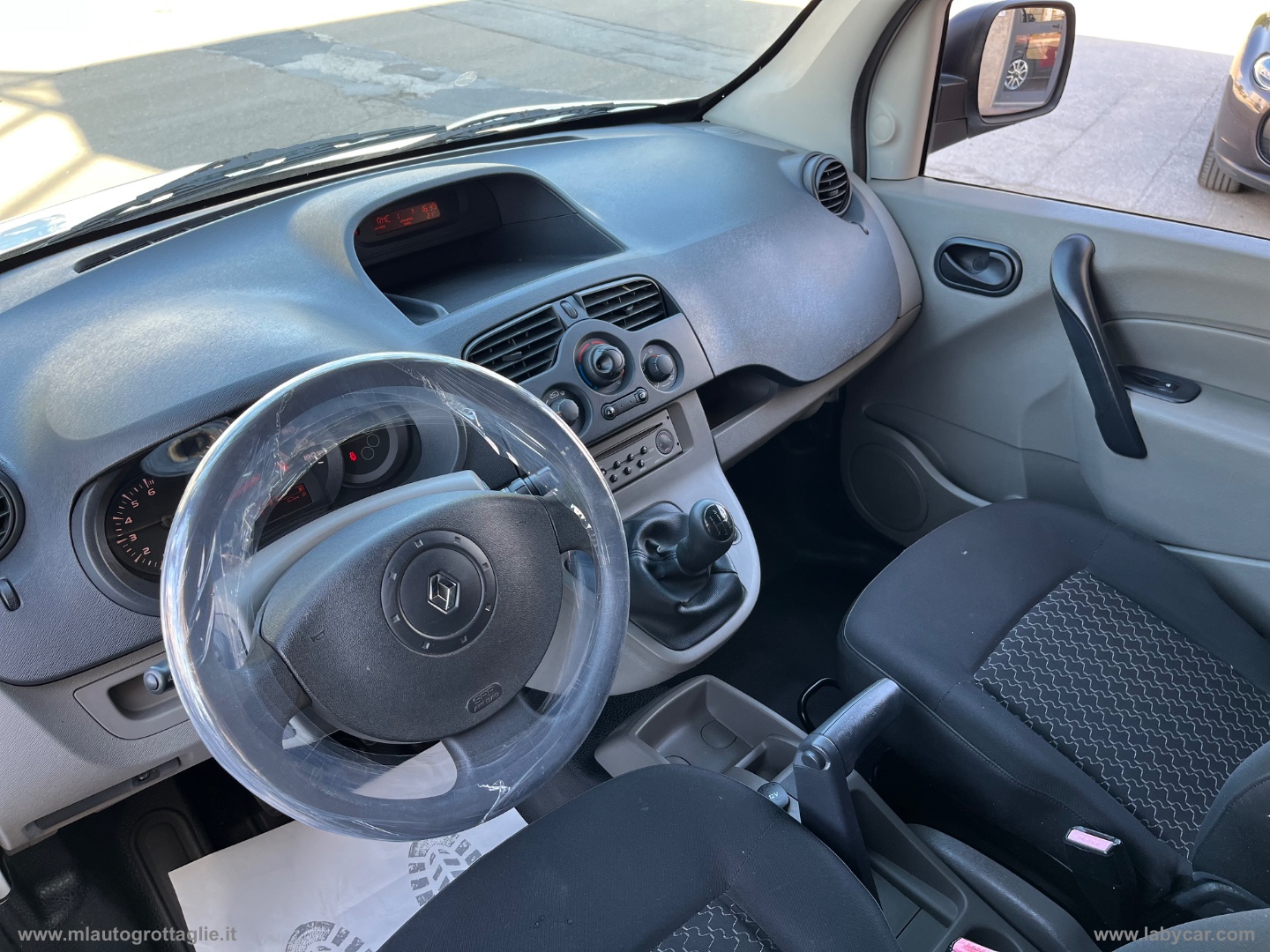 Kangoo 1.5 dCi 85CV 4p. Expr. Gran Conf. PERFETTE CONDIZIONI - immagine 17