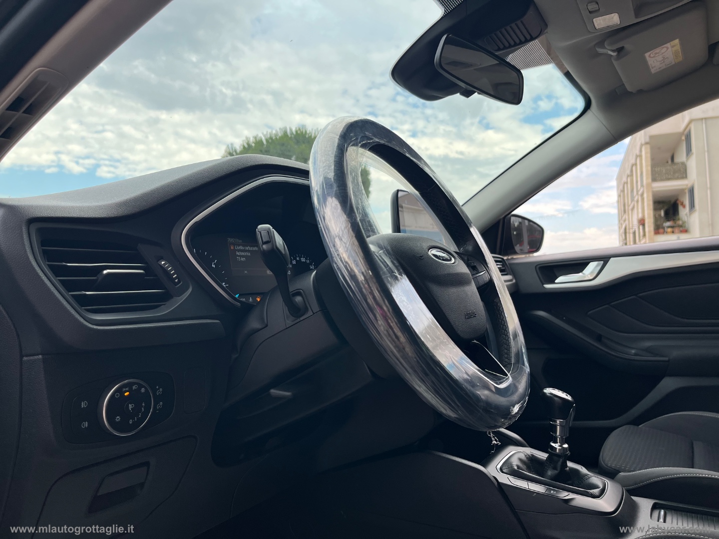 Focus 1.5 EcoBlue 95CV SW Business - immagine 17