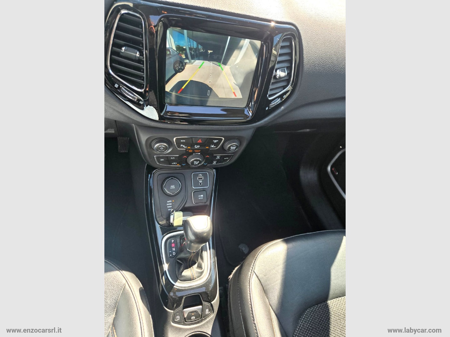 Compass 2.0 Mjt II aut. 4WD Lim. Winter TETTO PANORAMICO - immagine 17