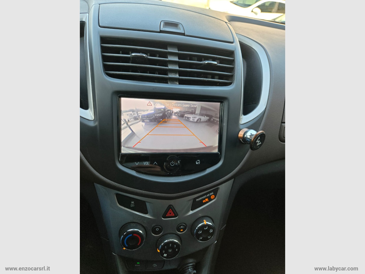 Trax 1.7D FWD LTZ TETTO APRIBILE - immagine 17