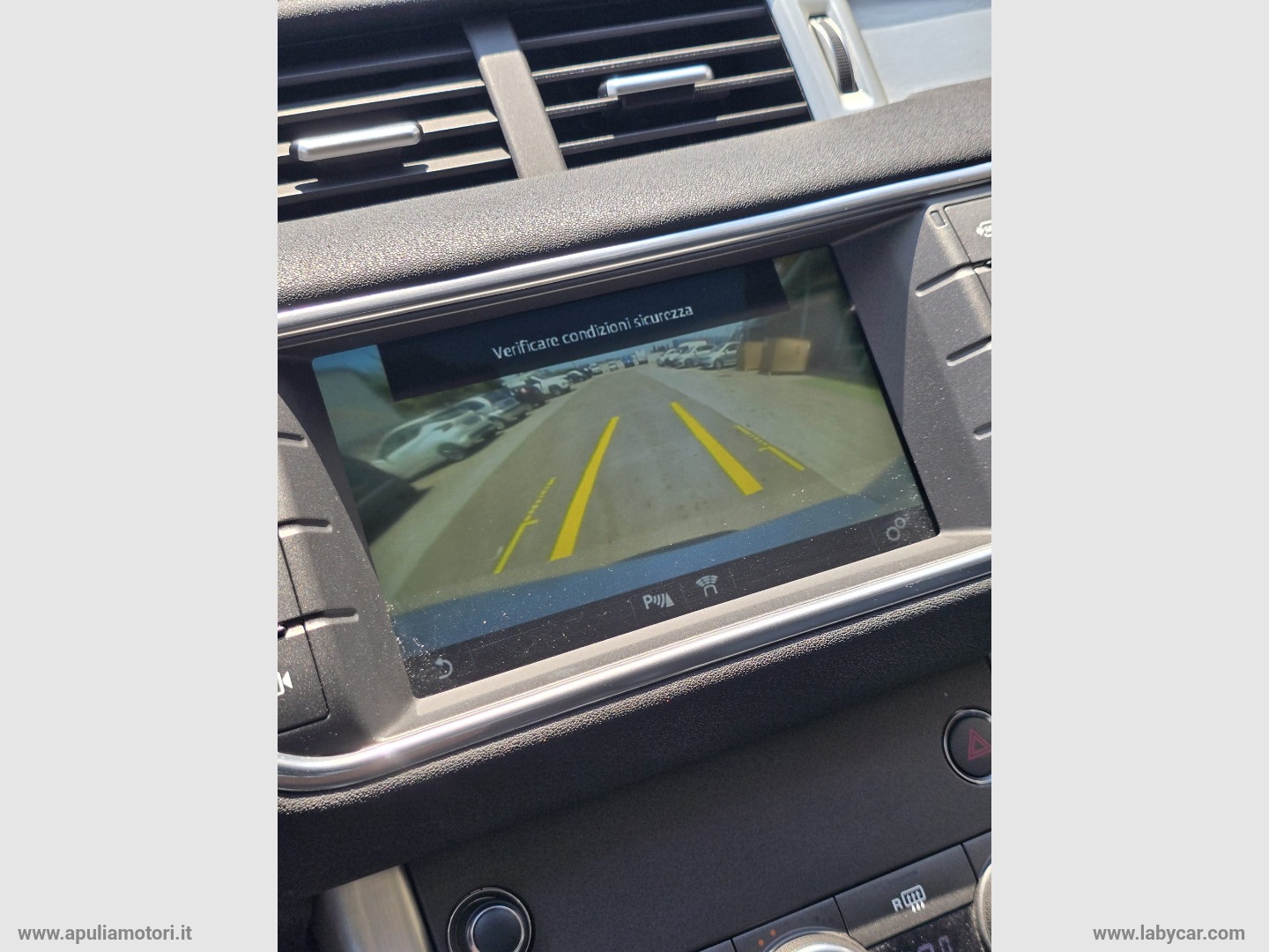 RR Evoque 2.0 TD4 150 CV 5p. HSE Dynamic - immagine 17