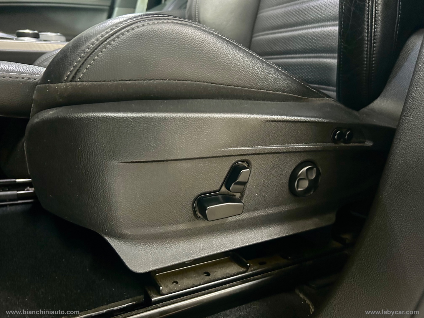 Stelvio 2.2 T.diesel 210CV AT8 Q4 Veloce - immagine 17