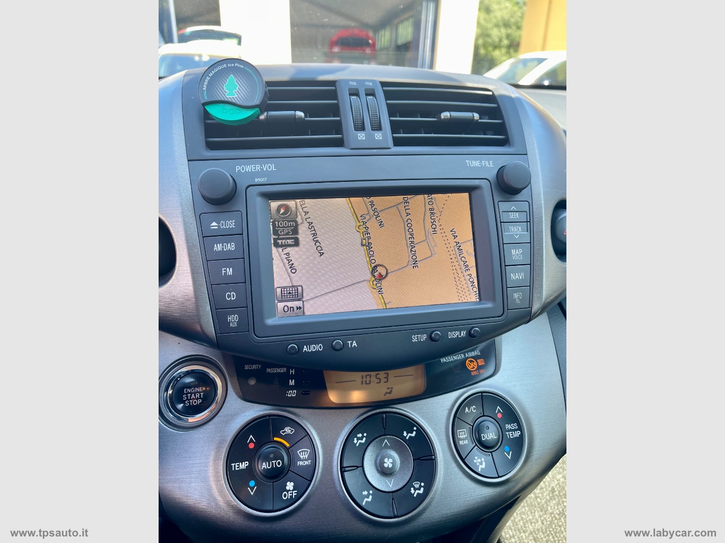 RAV4 Crossover 2.2 D-4D 150 CV Exclusive - immagine 17