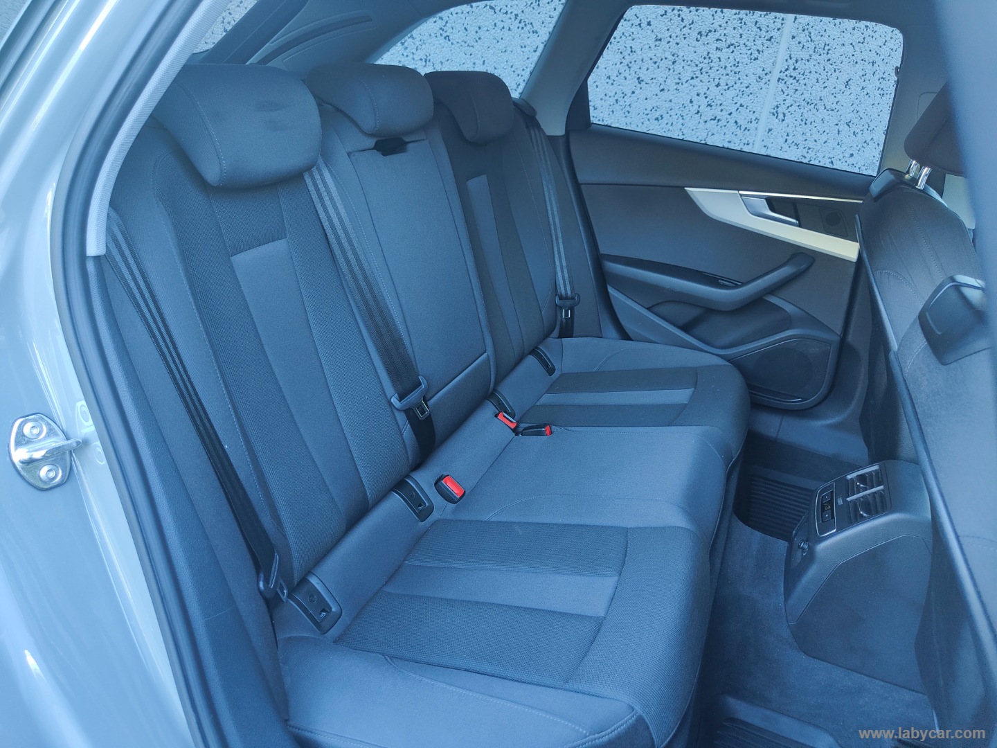 A4 allroad 40 TDI 190CV S tr. EVO. MY 20 GANCIO SEDILI MASS - immagine 17
