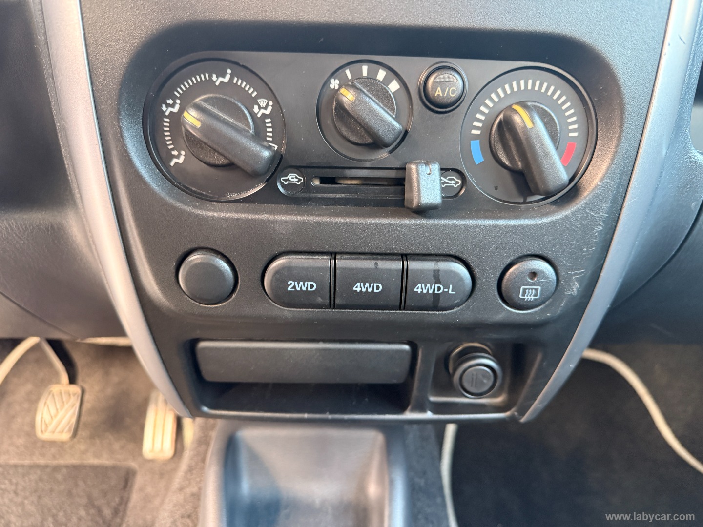 Jimny 1.3 4WD Special 4X4 RIDOTTE GANCIO - immagine 17