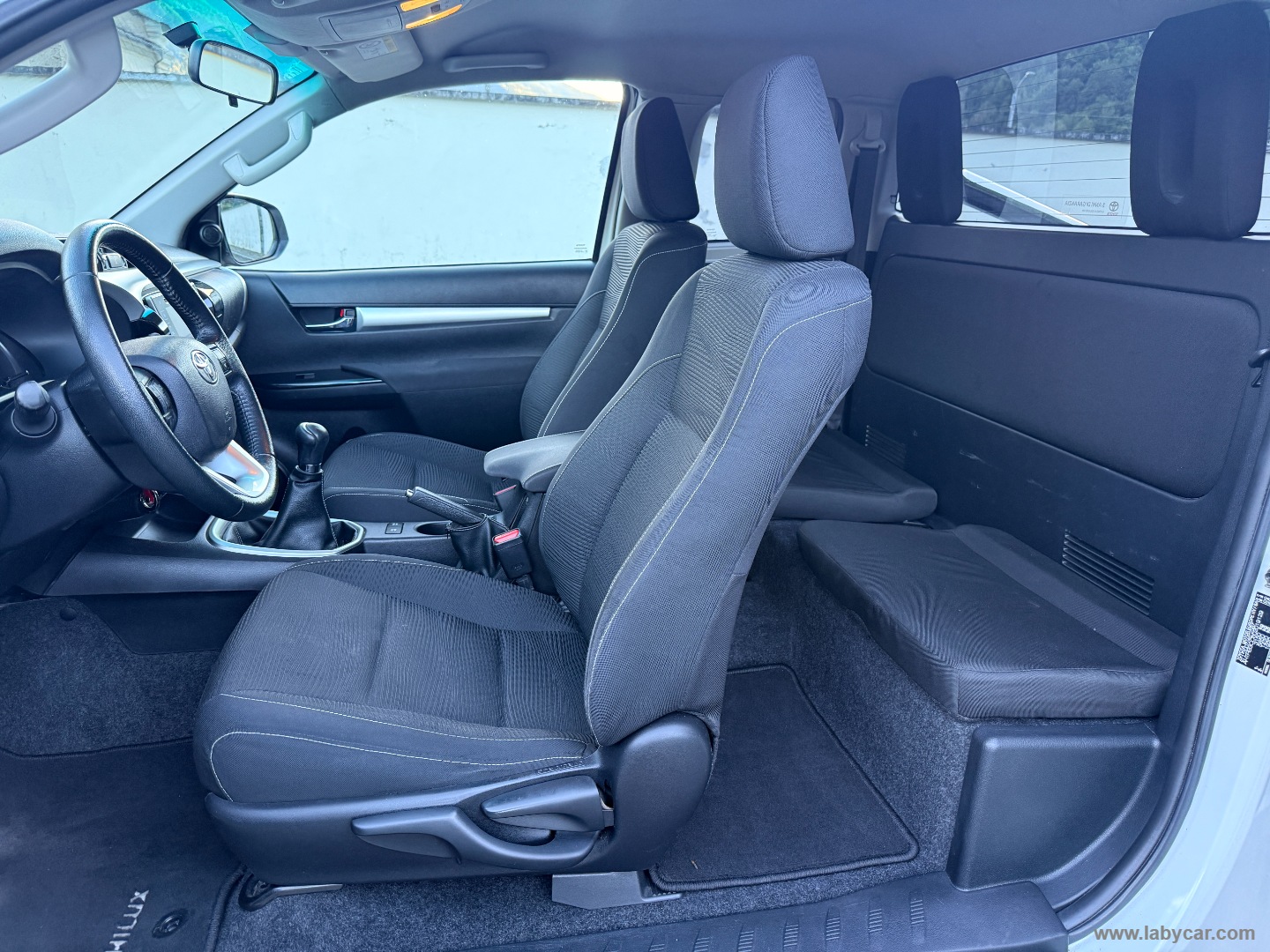 Hilux 2.4 D-4D 4WD 2p. EXTRA CAB CAMERA SENS PARK - immagine 17