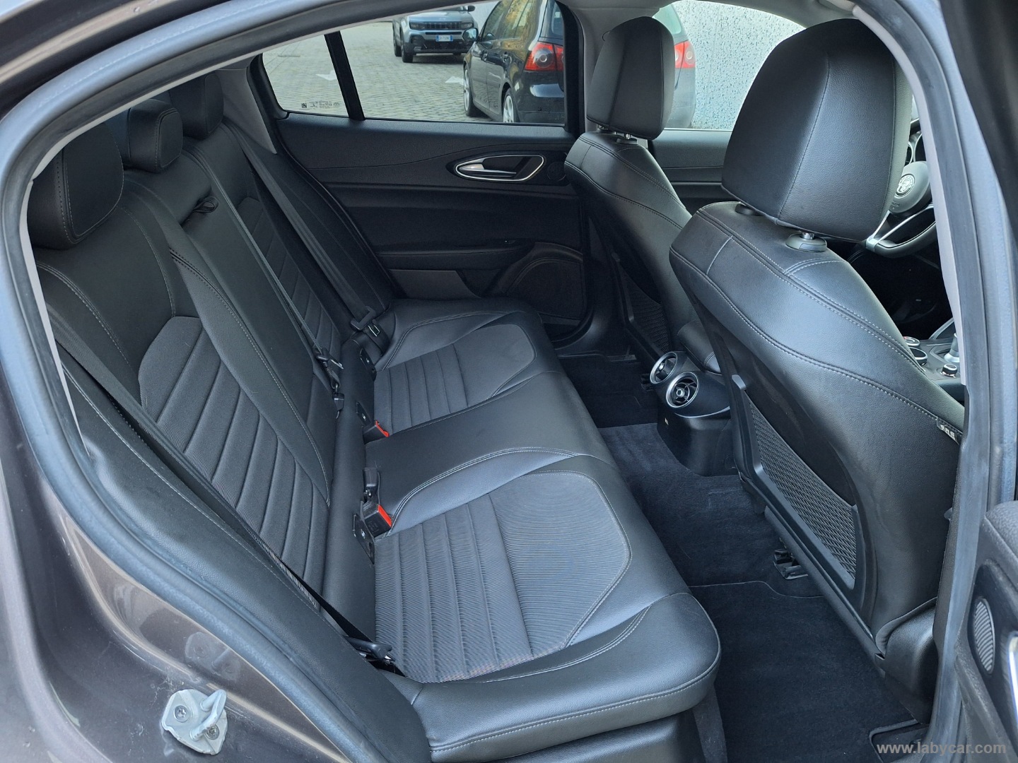Giulia 2.2 TD 160 CV AT8 SOLO *70000KM* - immagine 17