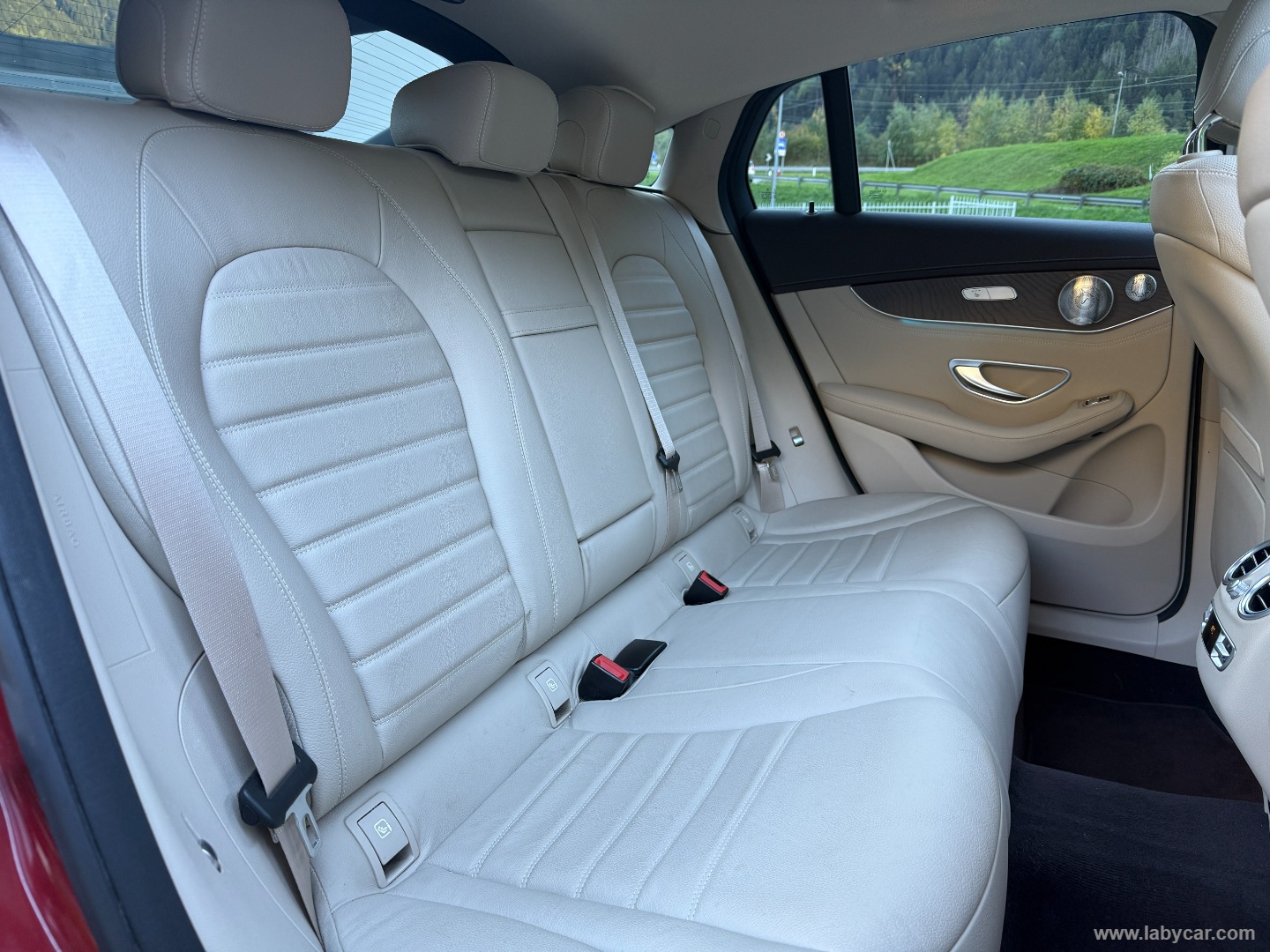 GLC 250 d 4Matic Coupé Premium TETTO GANCIO 360 CAMERA - immagine 17