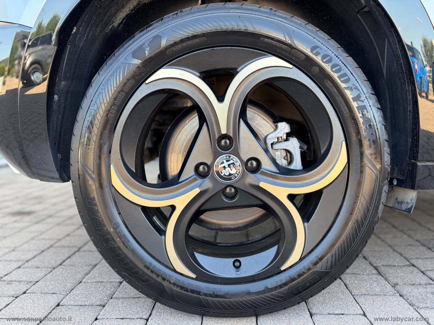 Junior 1.2 145CV Hybrid eDCT6 Q4 Intensa - immagine 17