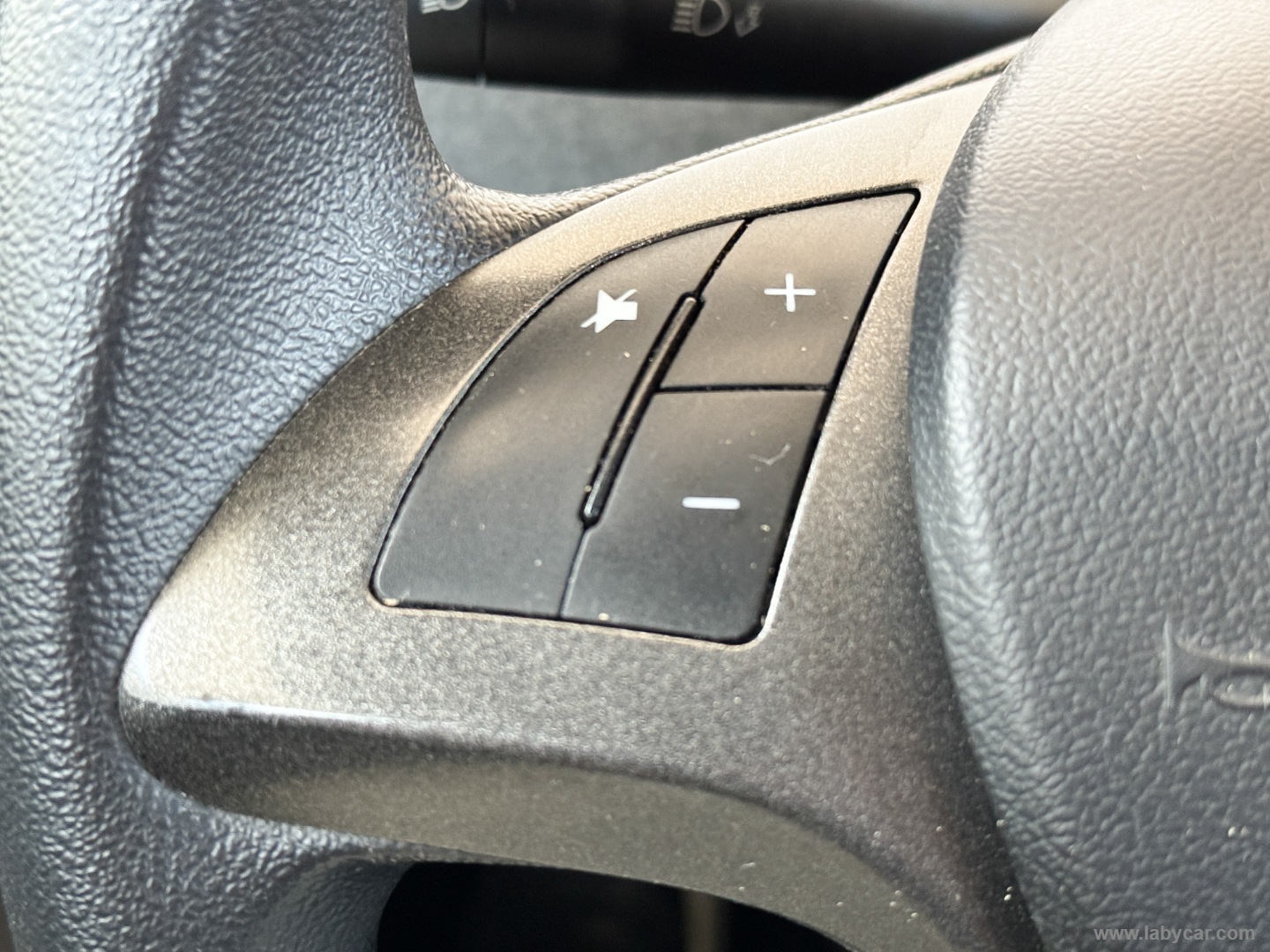 Ypsilon 1.0 FireFly 5p.S&S Hybrid Silver - immagine 17