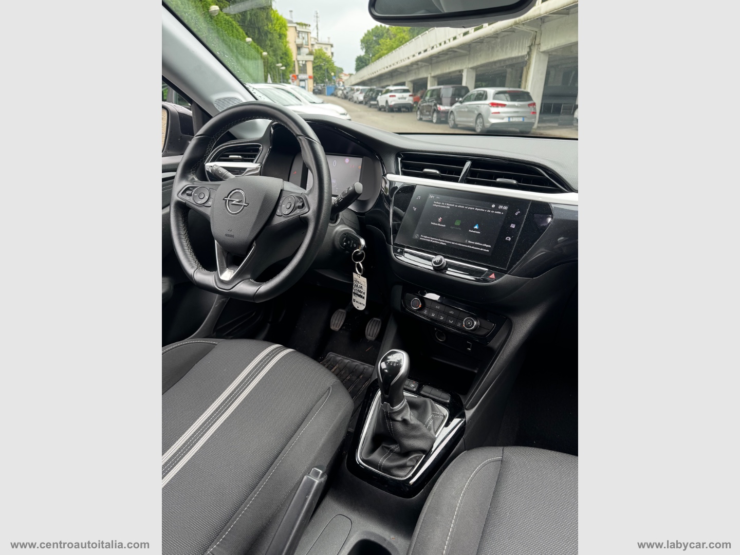 Corsa 1.2 Blitz Edition - immagine 17