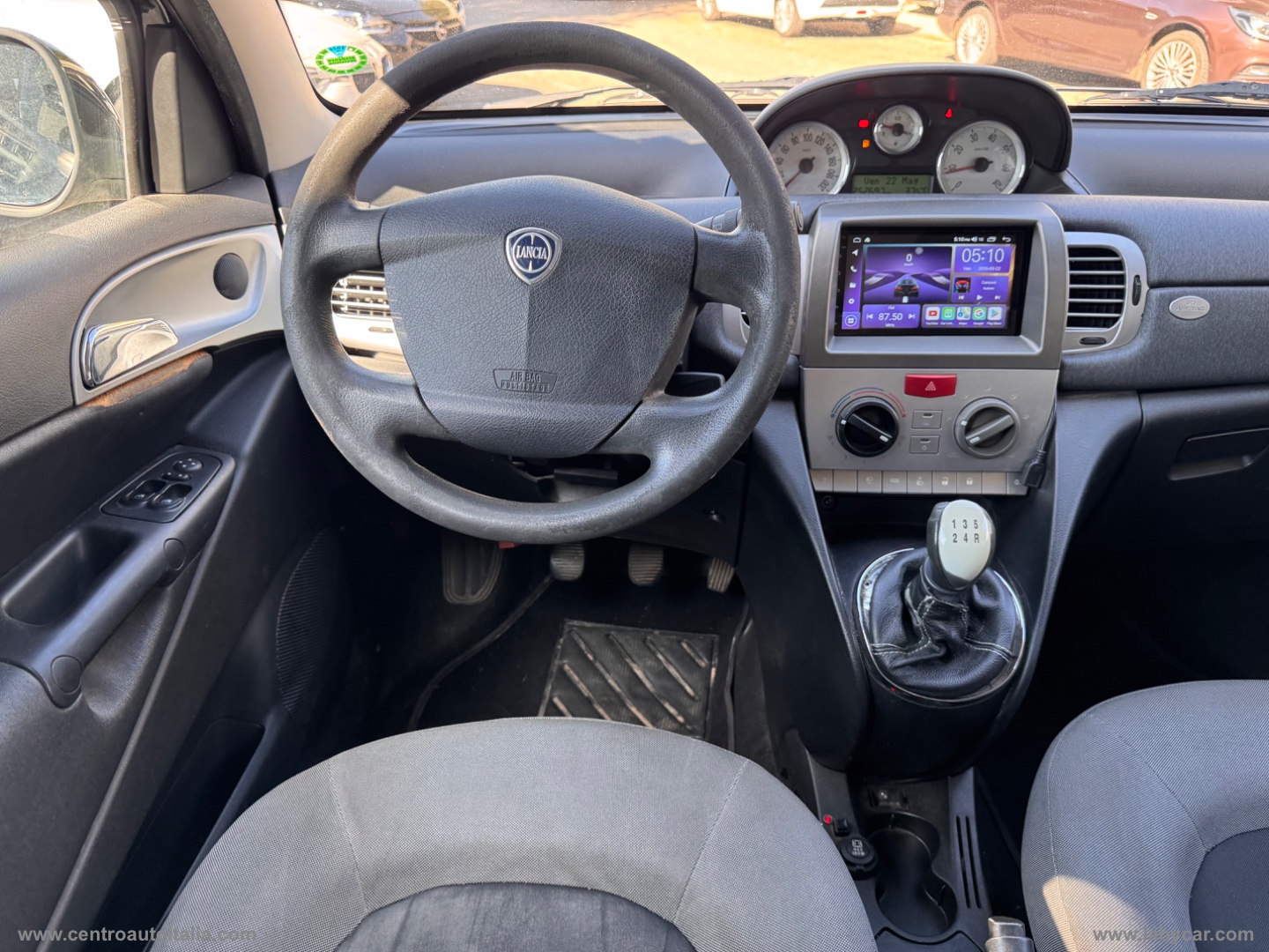 Ypsilon 1.2 Argento - immagine 17