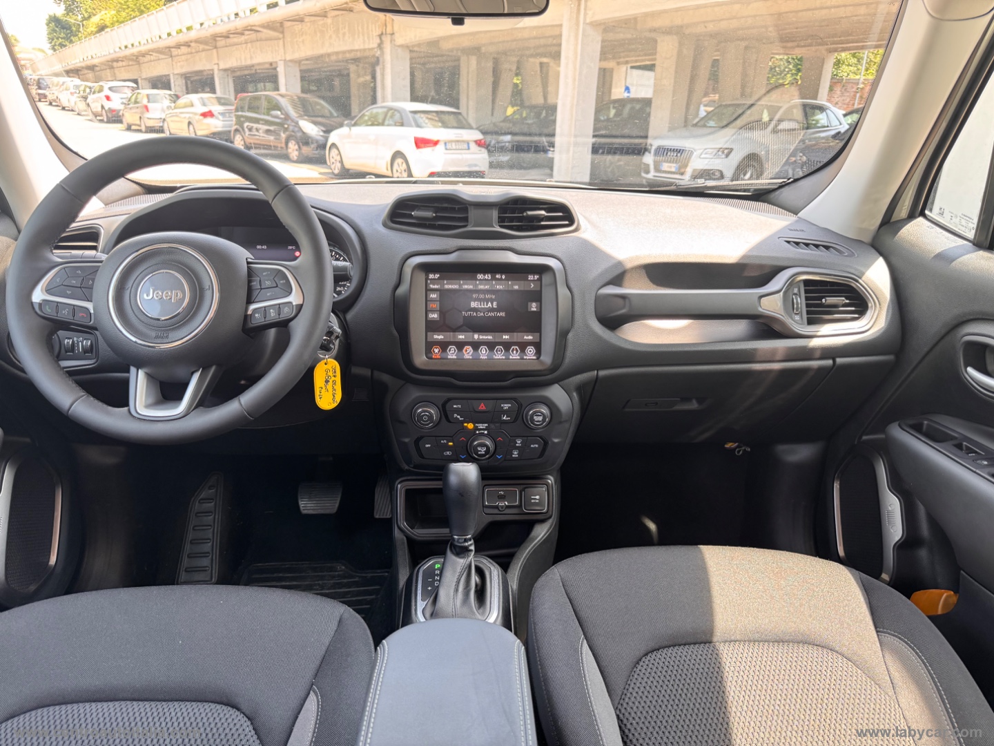 Renegade 1.5 T4 MHEV Limited - immagine 17