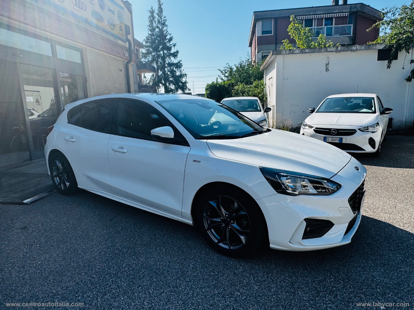 Focus 1.5 EcoBlue 120CV 5p. ST Line - immagine 17