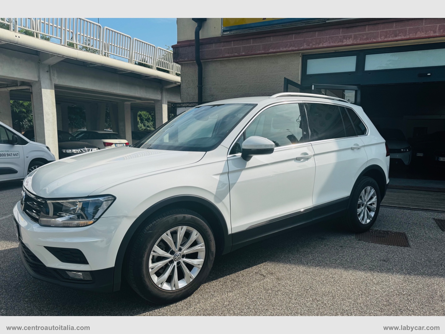 Tiguan 2.0 TDI DSG 4MOTION Advanced BMT - immagine 17