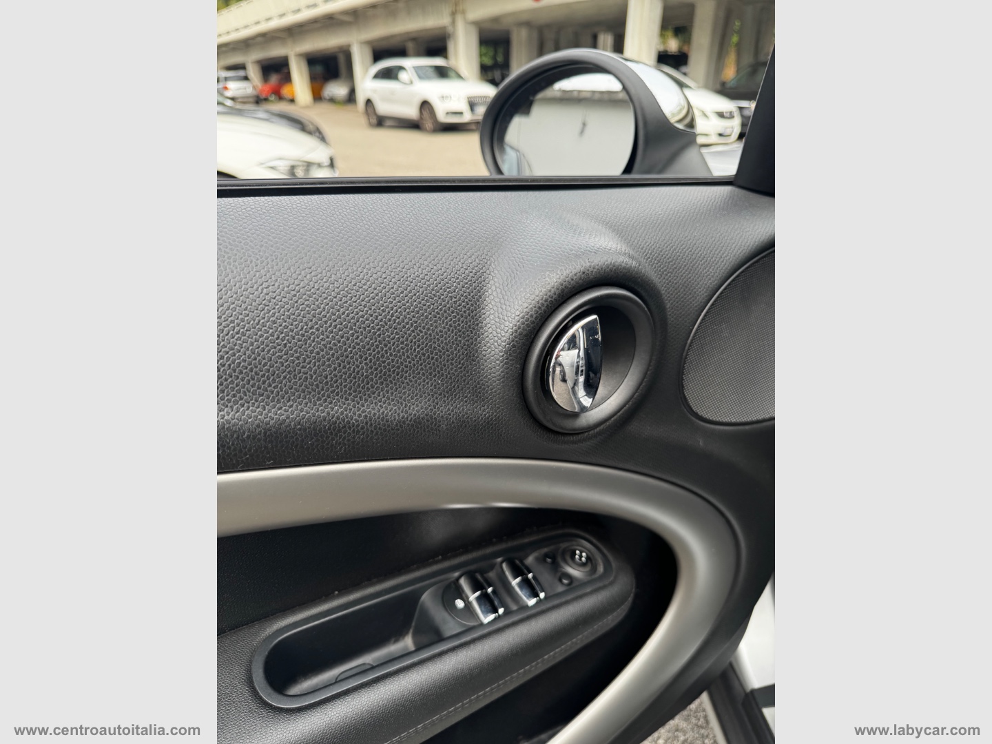 Mini Cooper D Park Lane Countryman Aut. - immagine 17