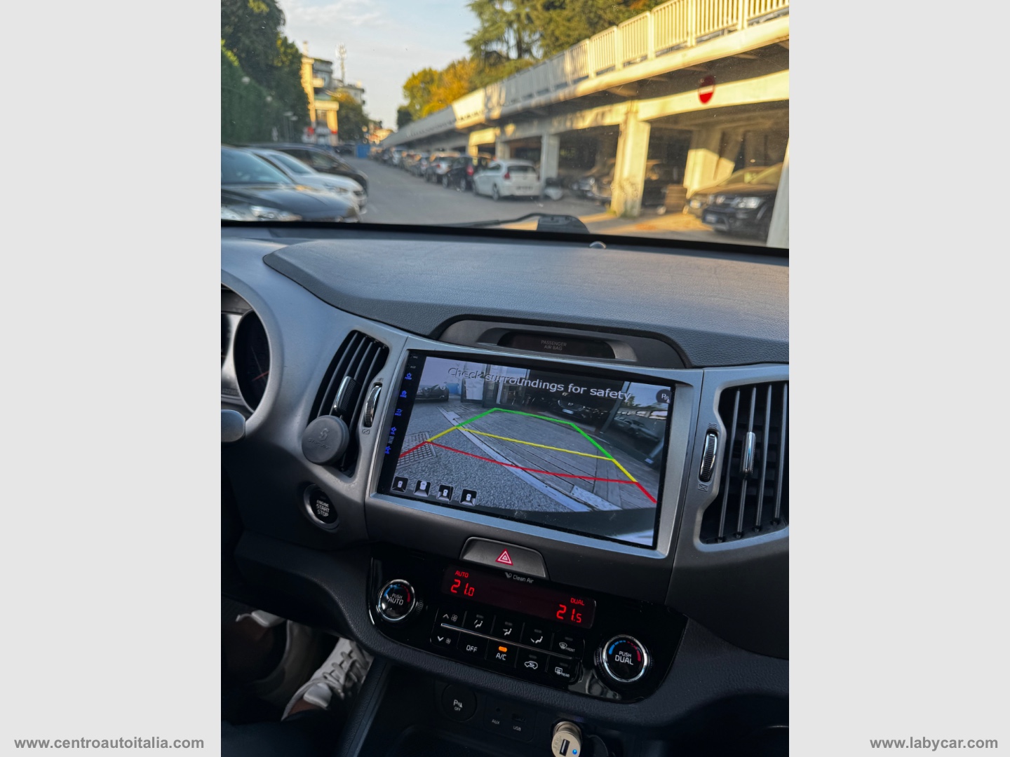 Sportage 2.0 CRDI AWD Pure Rebel - immagine 17