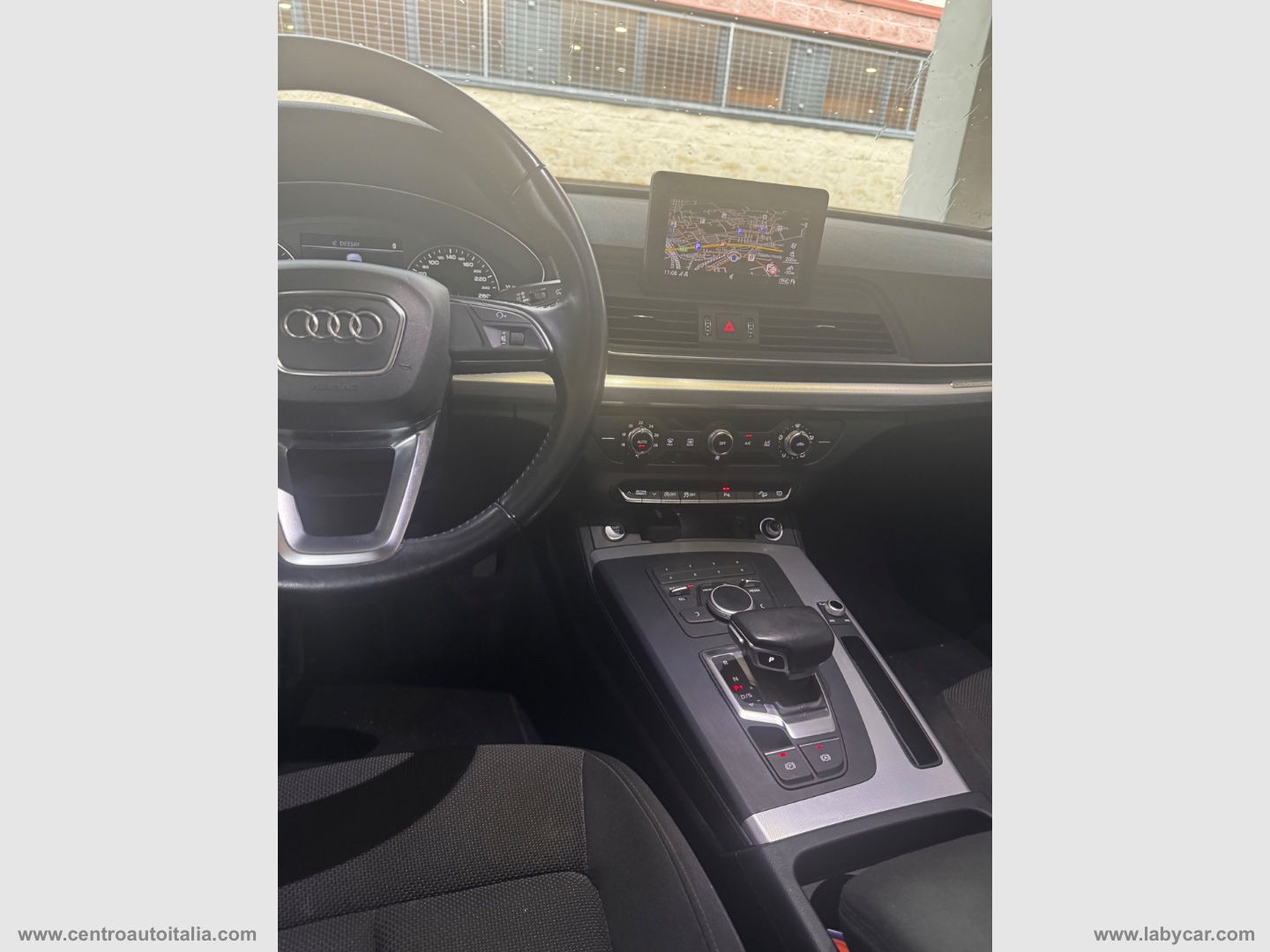 Q5 2.0 TDI quattro S tronic Business - immagine 17