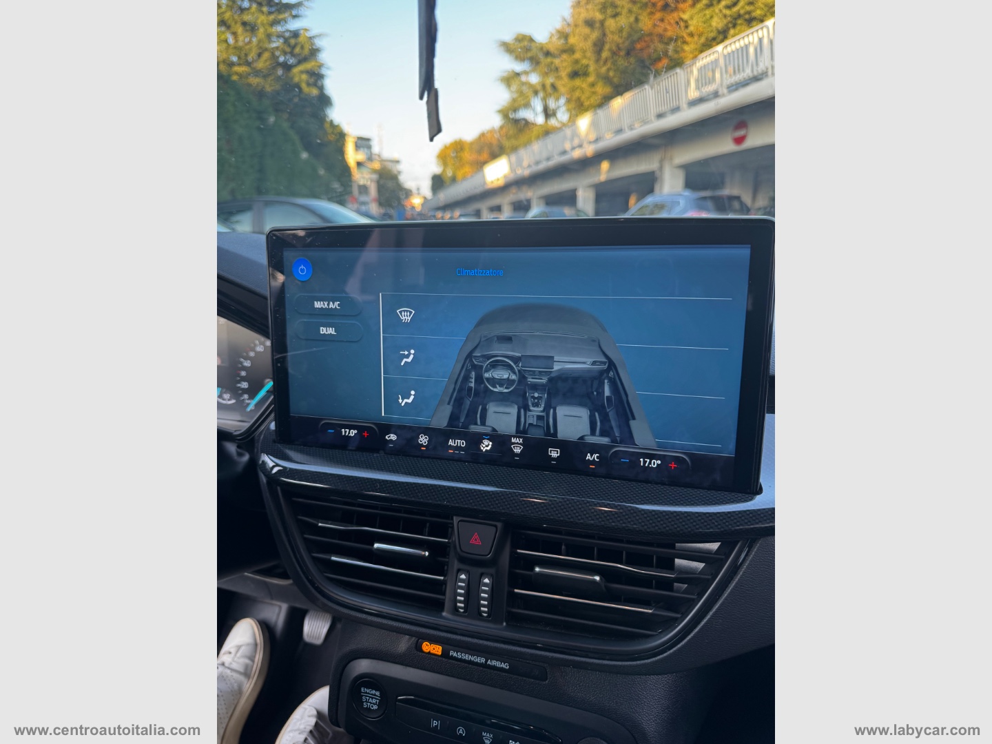 Focus 1.0 EcoBoost Hybrid 125CV 5p.ST LINE - immagine 17