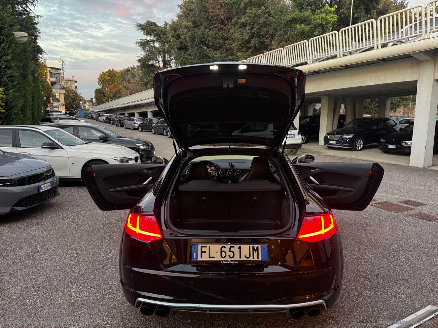 TTS Coupé 2.0 TFSI 310CV quattro S tr. - immagine 17