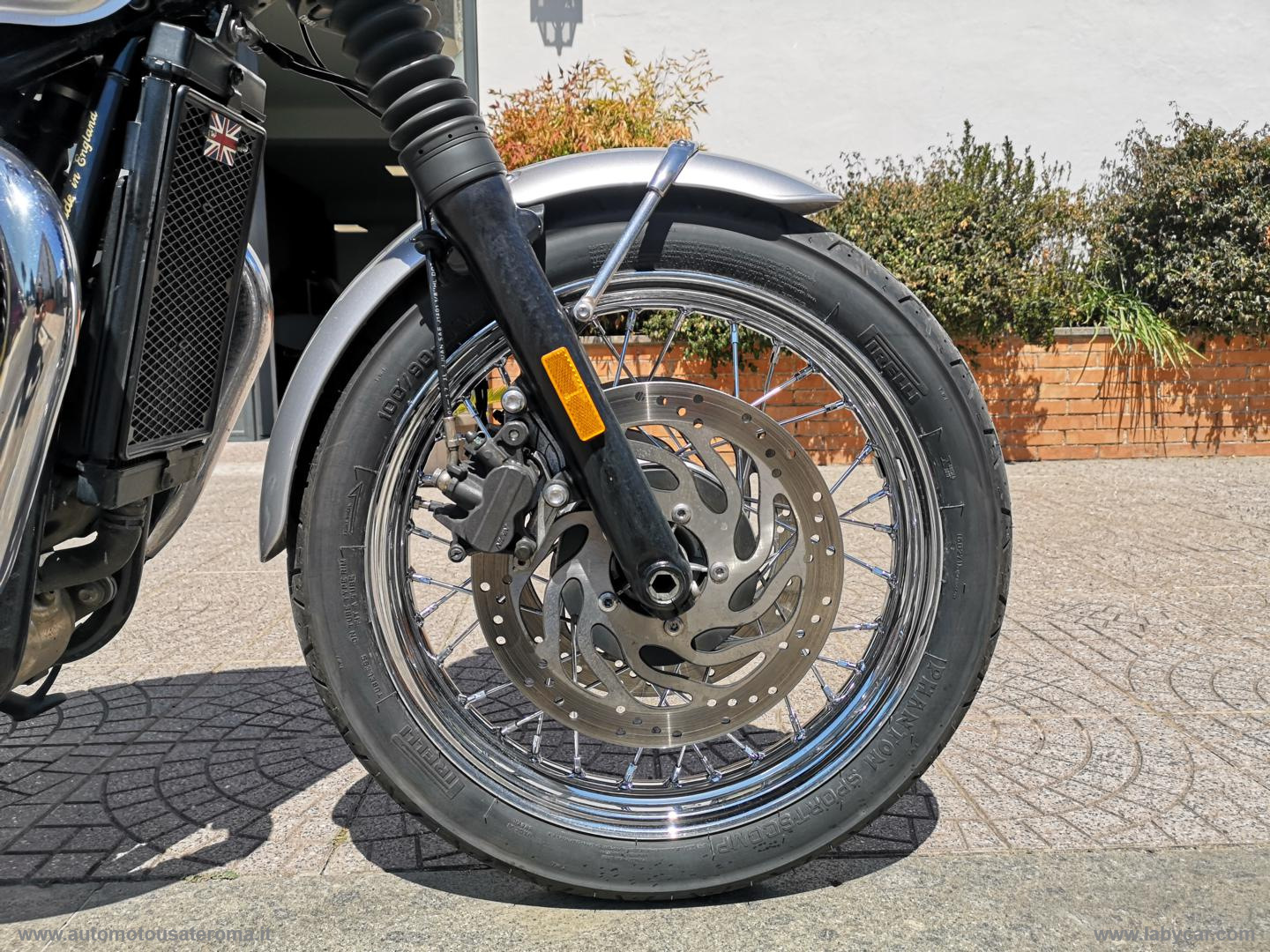 Bonneville T 120 PROMO WEB - immagine 17