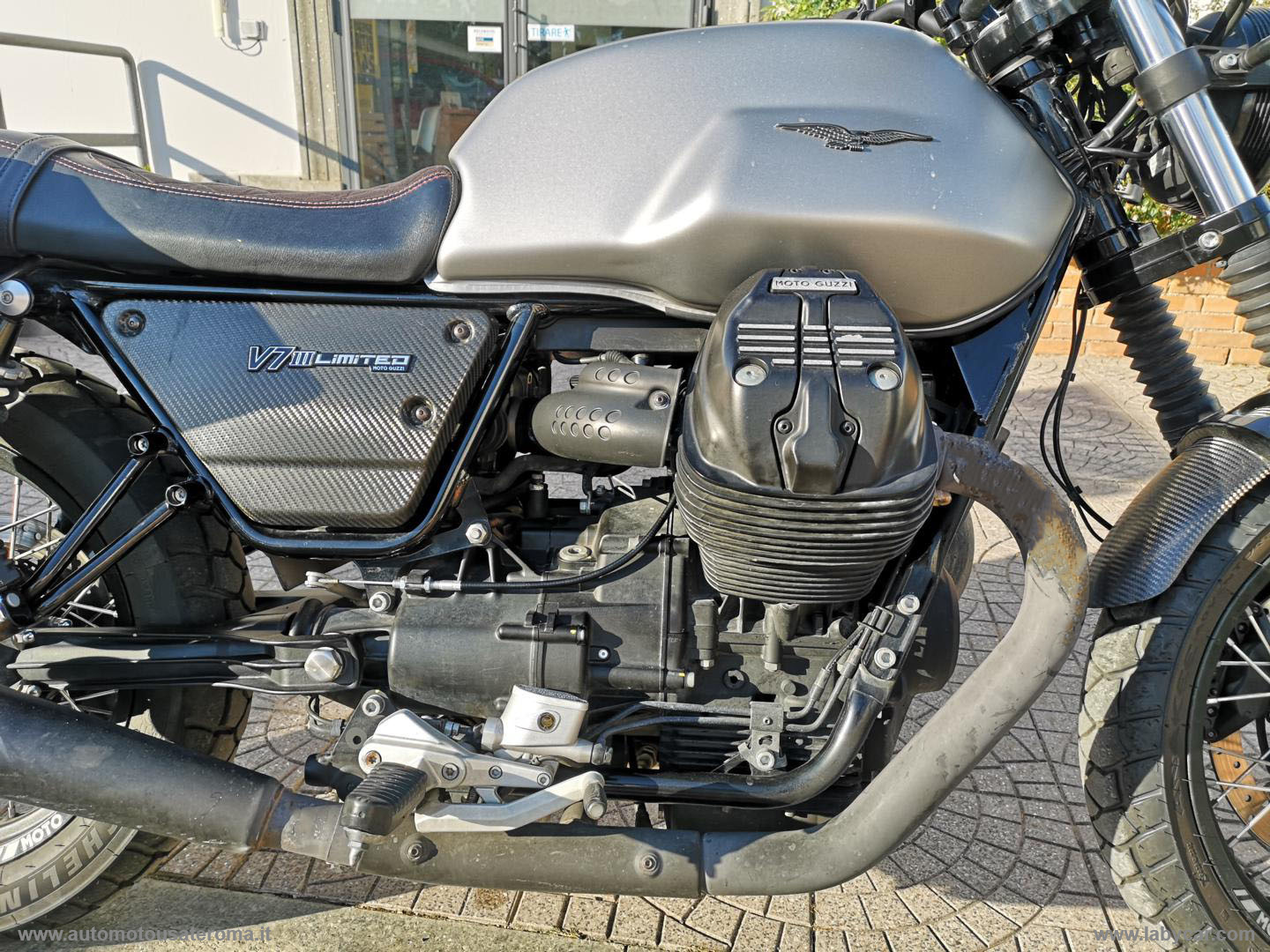 V7 III LIMITED RATE AUTO MOTO SCOOTER - immagine 17