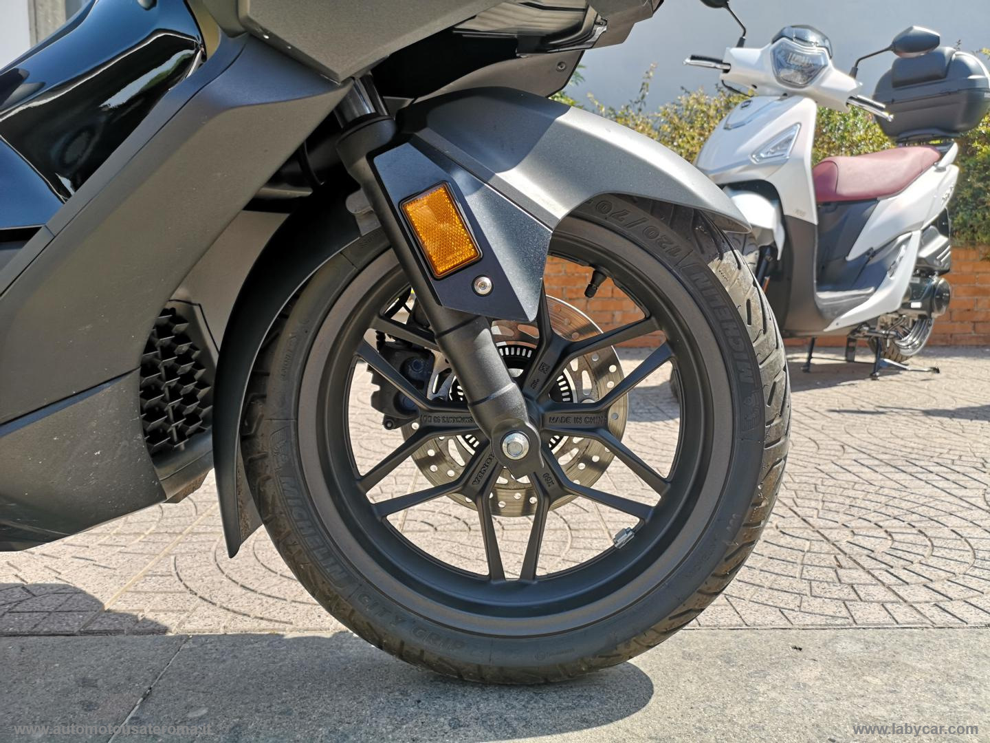 Forza 350 RATE AUTO MOTO SCOOTER - immagine 17
