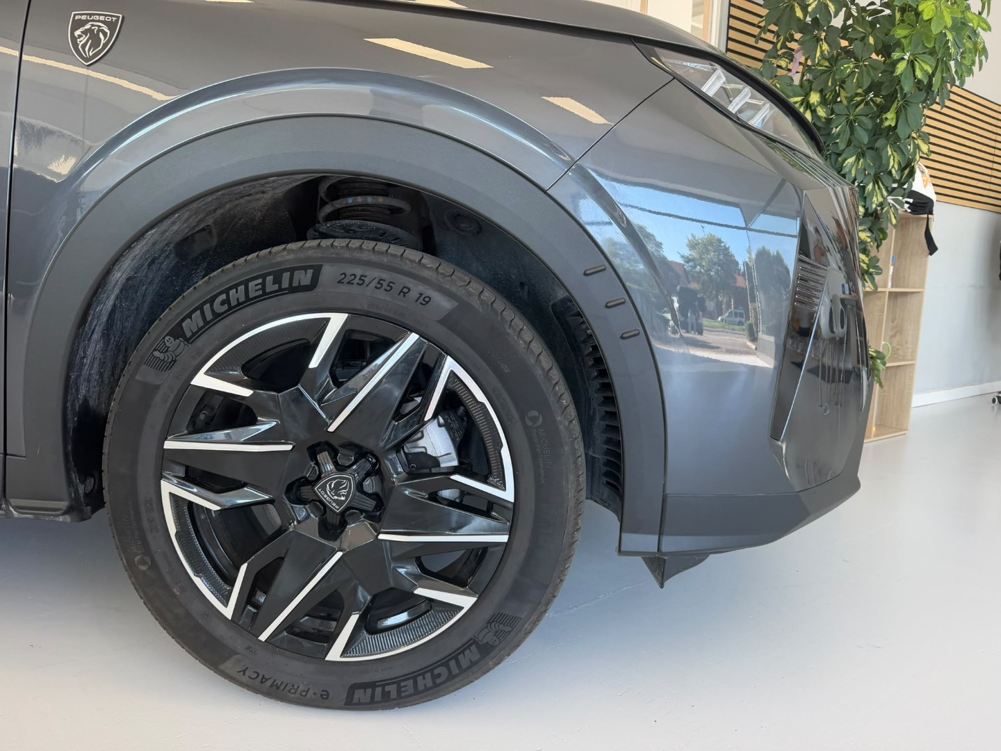 3008 Hybrid 145 e-DCS6 GT - immagine 17