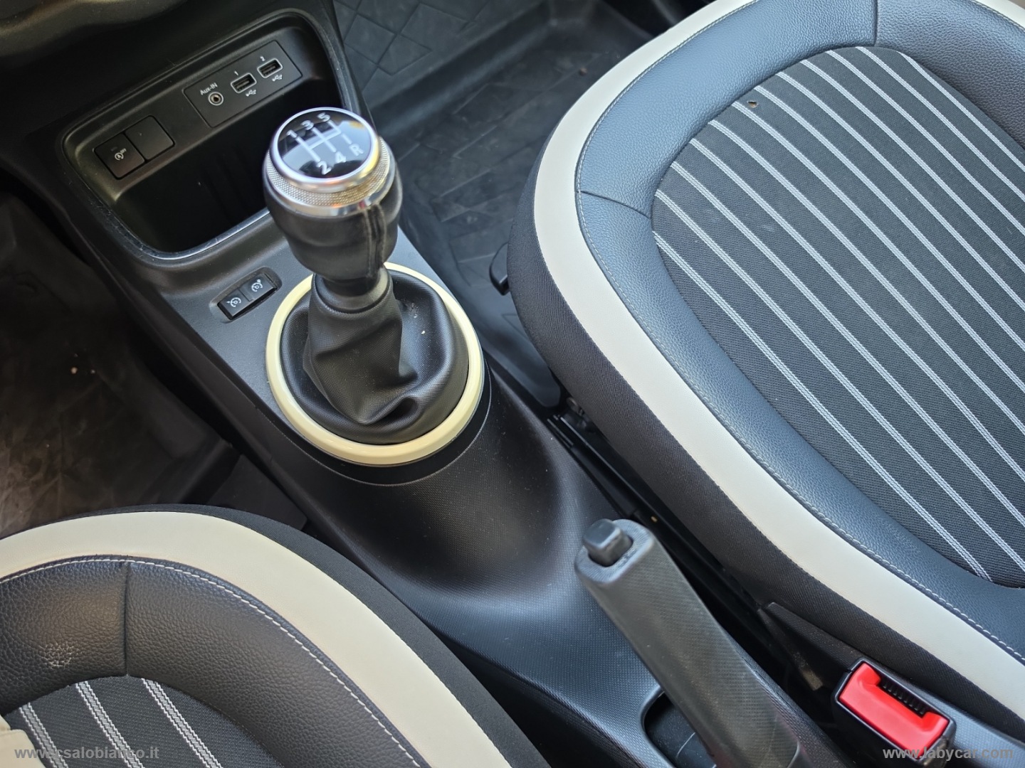 Twingo SCe 65 CV Intens - immagine 17