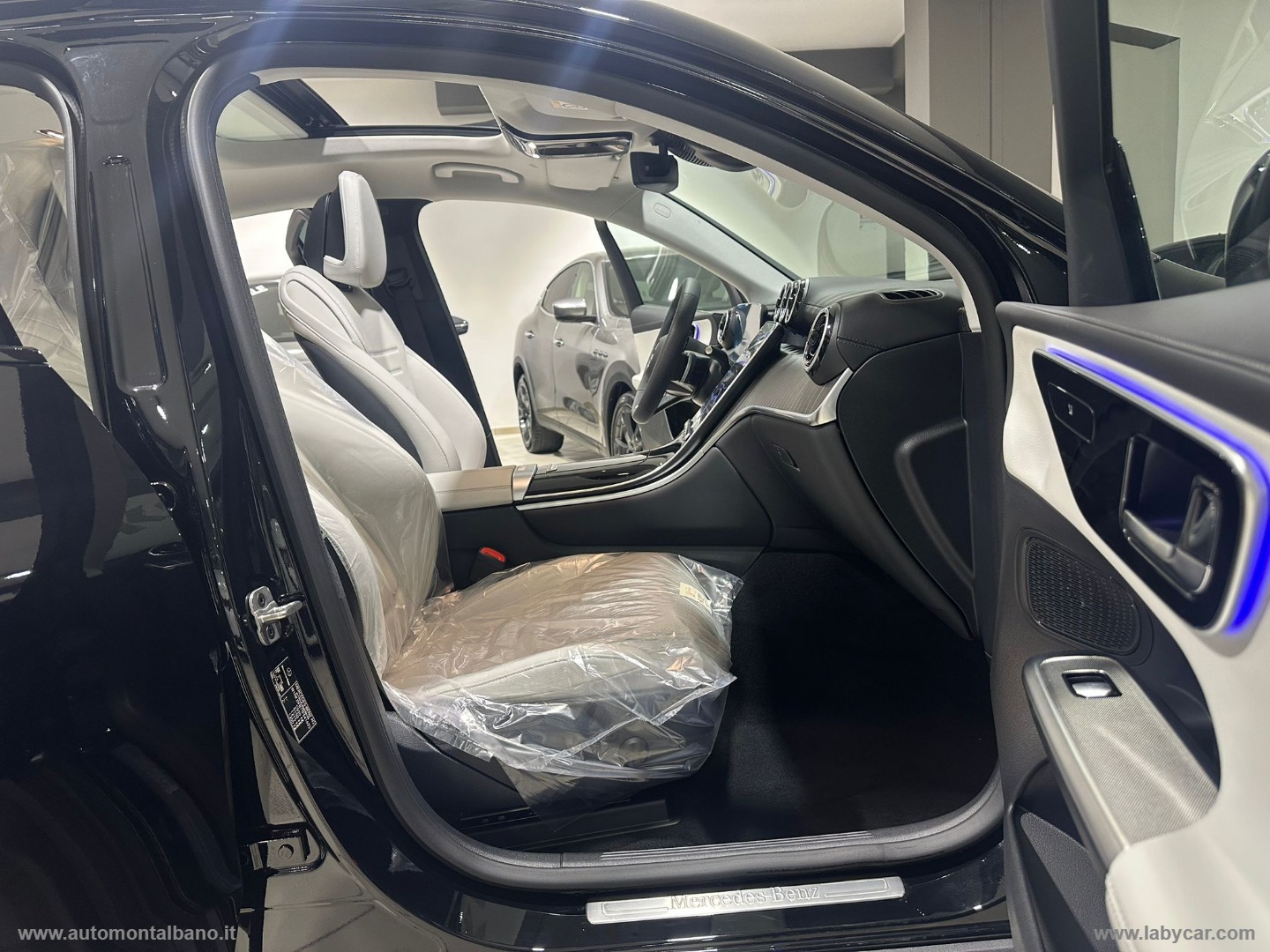 GLC 220 d 4Matic Coupé AMG Line Premium - immagine 17