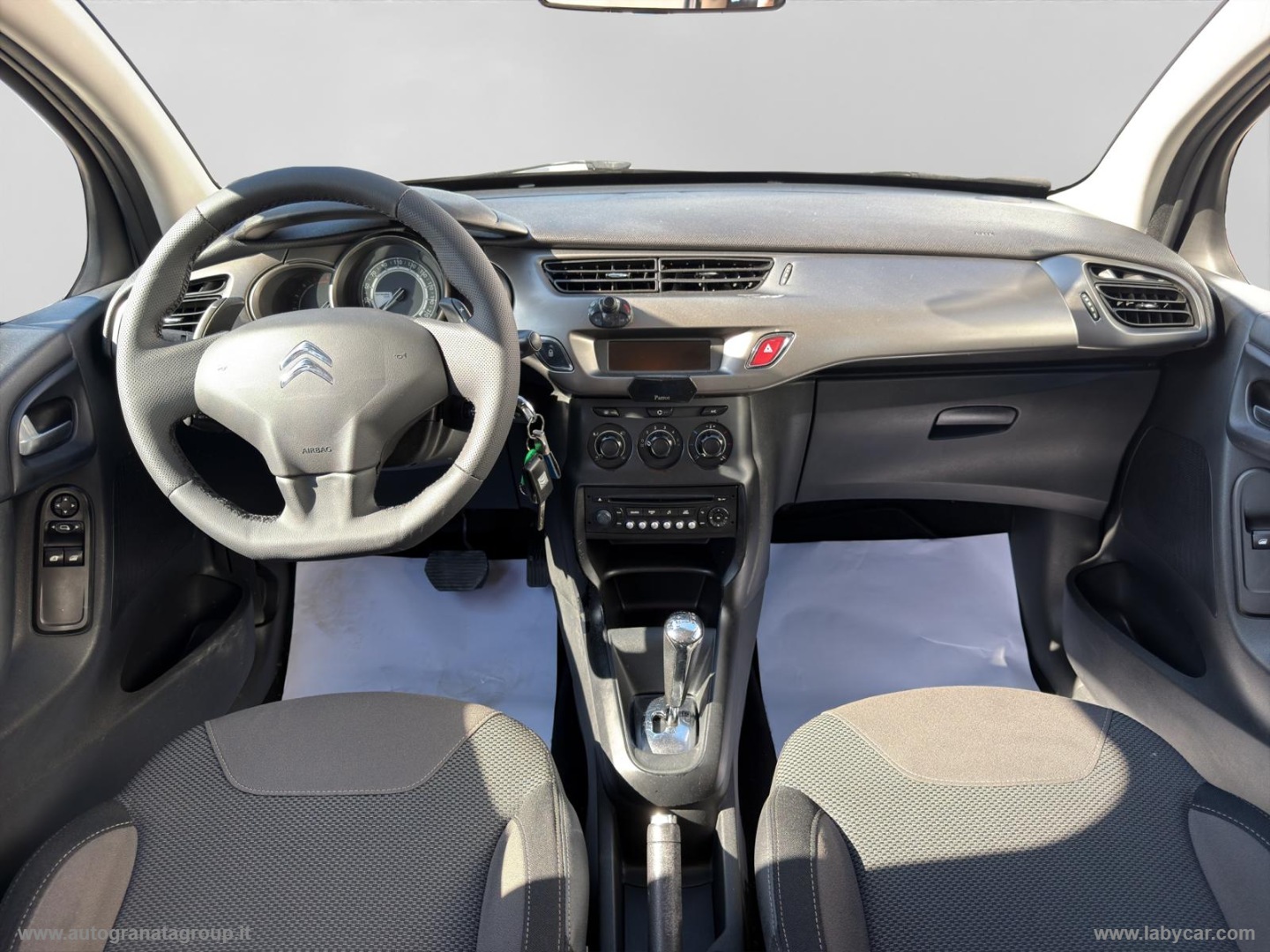 C3 1.4 HDi 70 Exclusive CAMBIO AUTOMATICO! - immagine 17