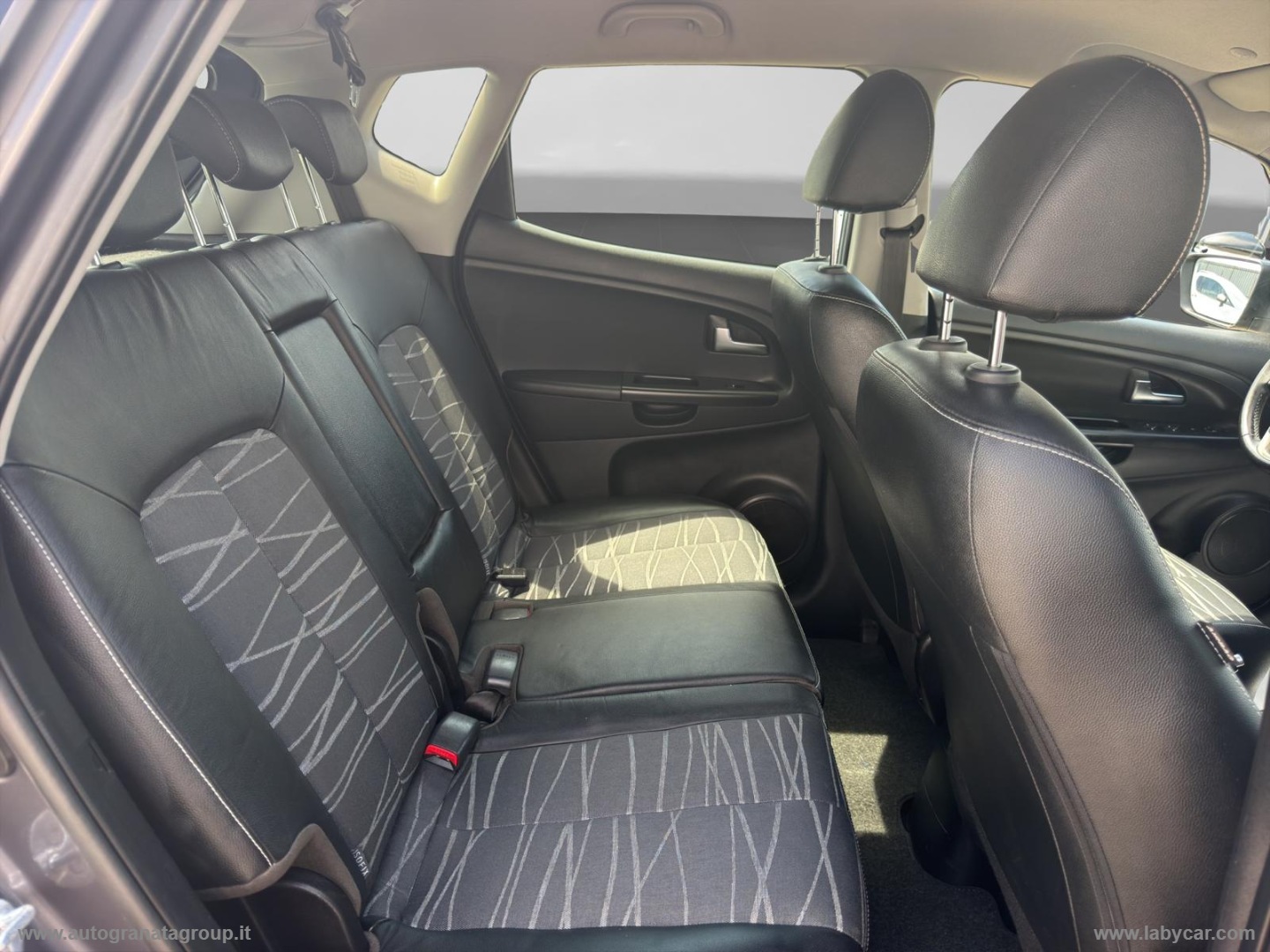 Venga 1.4 CRDi 90 CV Cool STUPENDA SOLI 130.000KM! - immagine 17