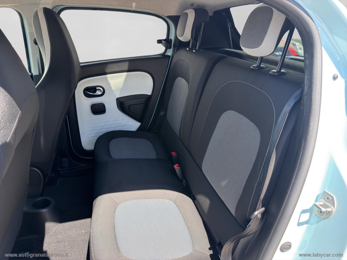 Twingo SCe 65 CV Intens PARI NUOVO! - immagine 17