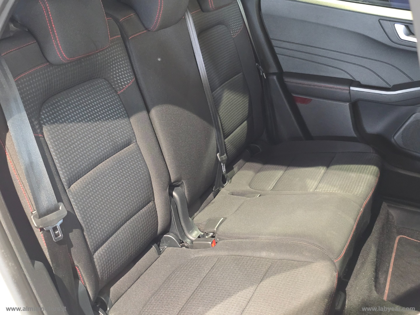 Kuga 2.0 EcoBlue 120 CV aut. 2WD ST-Line - immagine 17