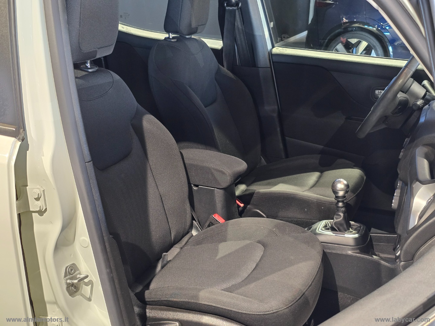 Renegade 1.6 Mjt 120CV Longitude - immagine 17