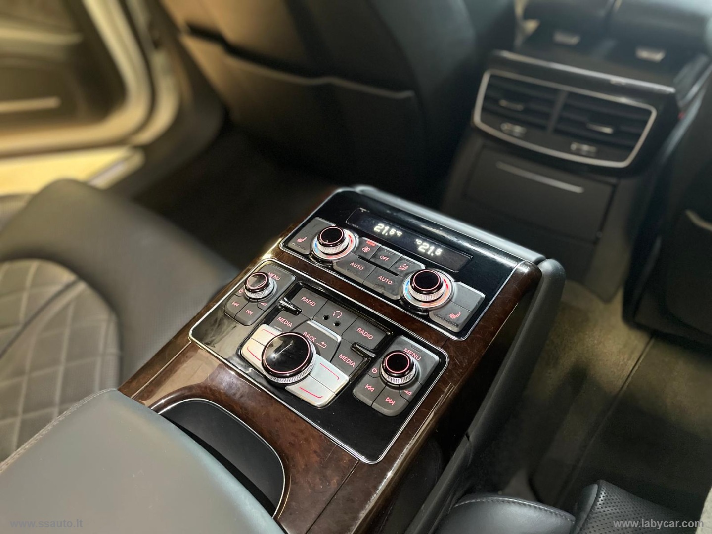 A8 L 4.2 V8 TDI 385CV quattro tip. VETTURA IMPECCABILE ED INTROVABILE!! - immagine 17