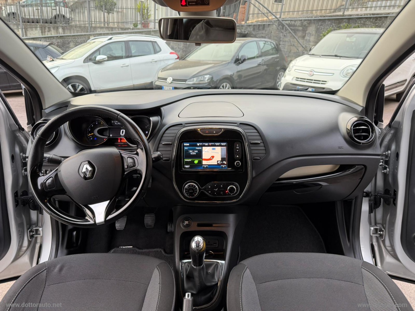 Captur 1.5 dCi 8V 90 CV S&S Ener. R-Link - immagine 17