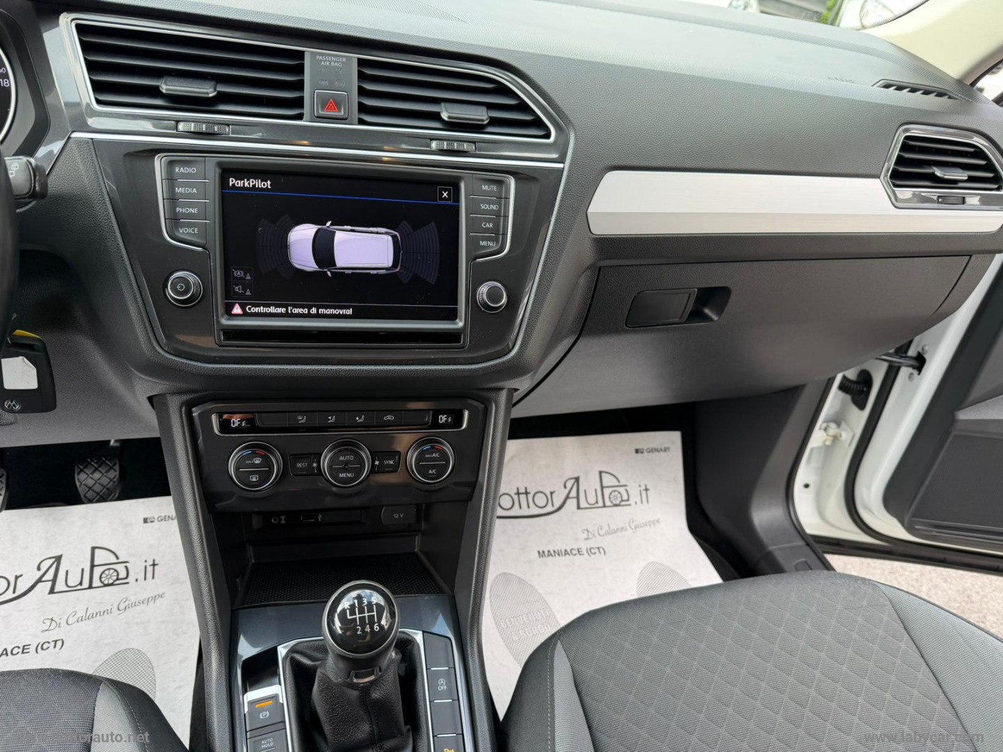 Tiguan 1.6 TDI Business BMT - immagine 17