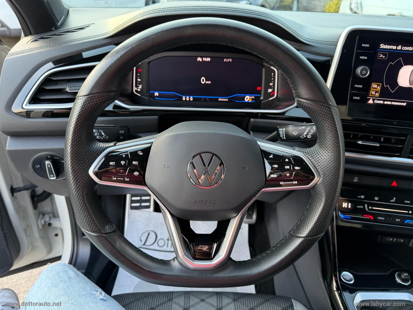T-Roc 2.0 TDI SCR R-Line - immagine 17