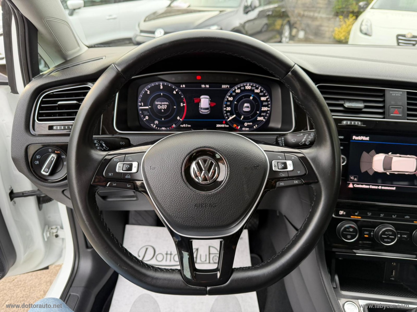 Golf 7.5 2.0 TDI 5p. Executive BMT - immagine 17