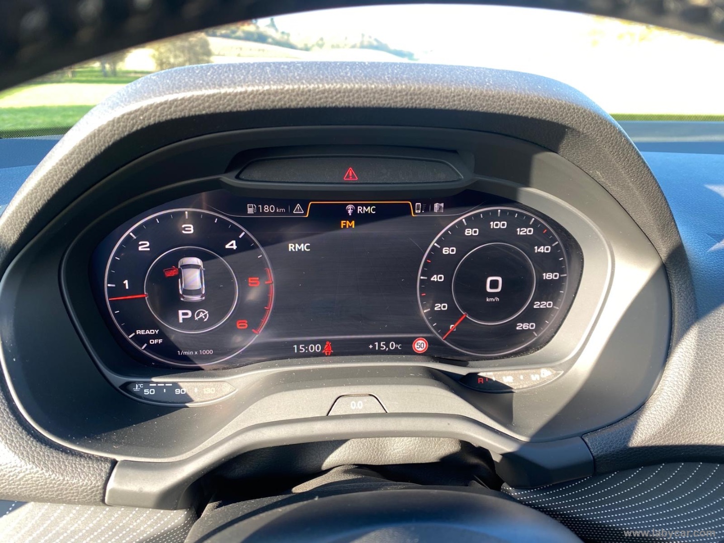 Q2 30 TDI S tronic Business Design - immagine 17