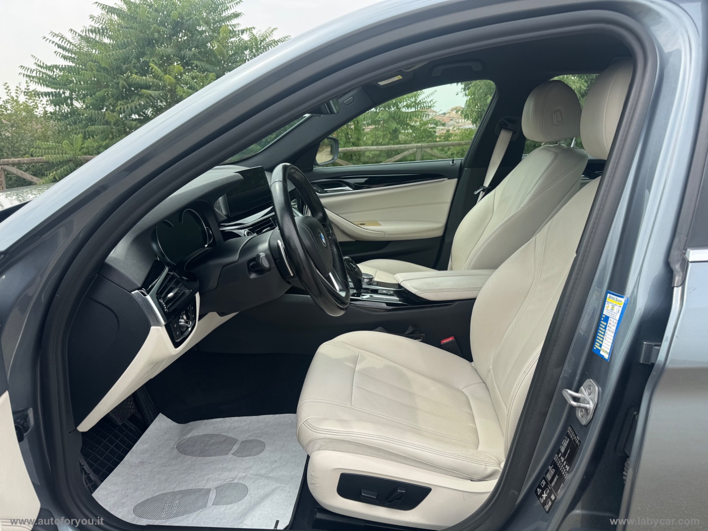 520d xDrive Touring Luxury - immagine 17